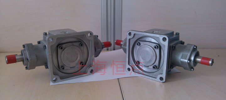 T2-1-1-U轉向箱,雙脖子輸入,單軸向上輸出