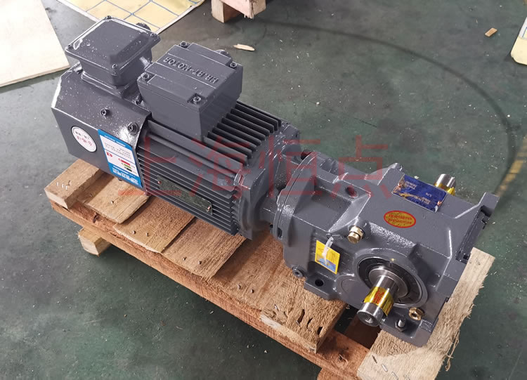 K37系列減速機輸入配變頻電機，輸出雙軸A+B 實物照片