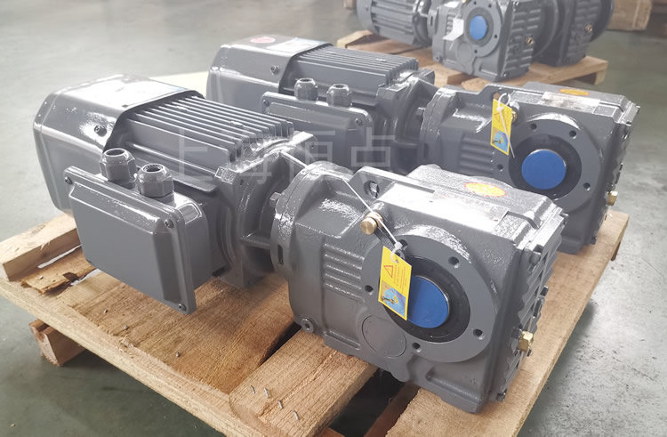 KA37系列減速機通孔輸出，配電機實物圖