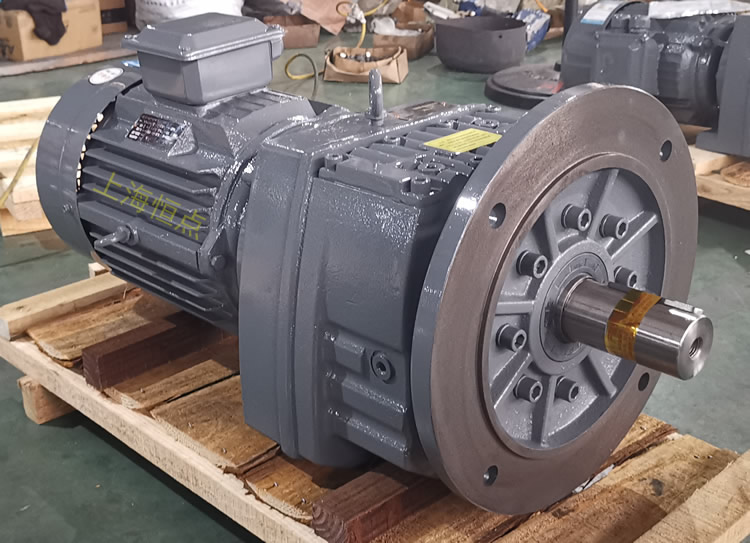 RF87減速機，立式安裝，輸入配電機，實物照片如下