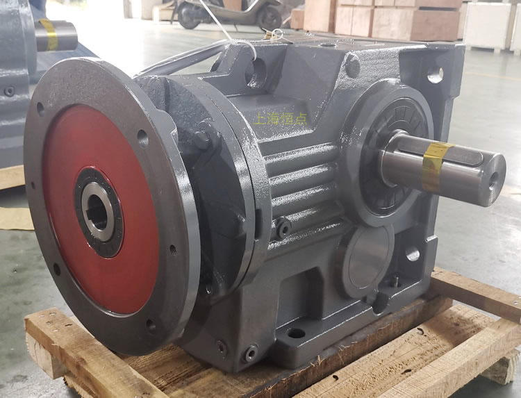 K97減速機，輸入配電機法蘭端蓋，右輸出單軸，實物圖如下