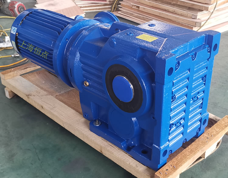 KAB97減速機 輸入配過度法蘭+防爆電機 輸出通孔 實物圖